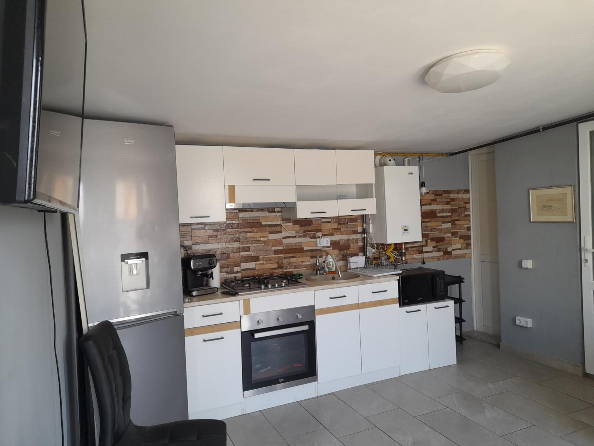 Apartmán Garsoniera Sic Zona Terapia Zona Linistita La Casa Cu Parcare Kluž Exteriér fotografie
