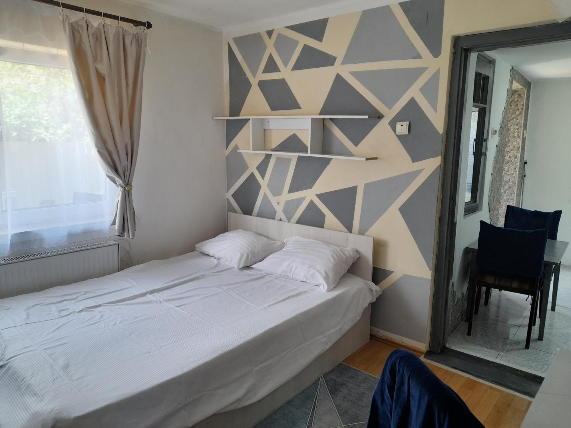 Apartmán Garsoniera Sic Zona Terapia Zona Linistita La Casa Cu Parcare Kluž Exteriér fotografie