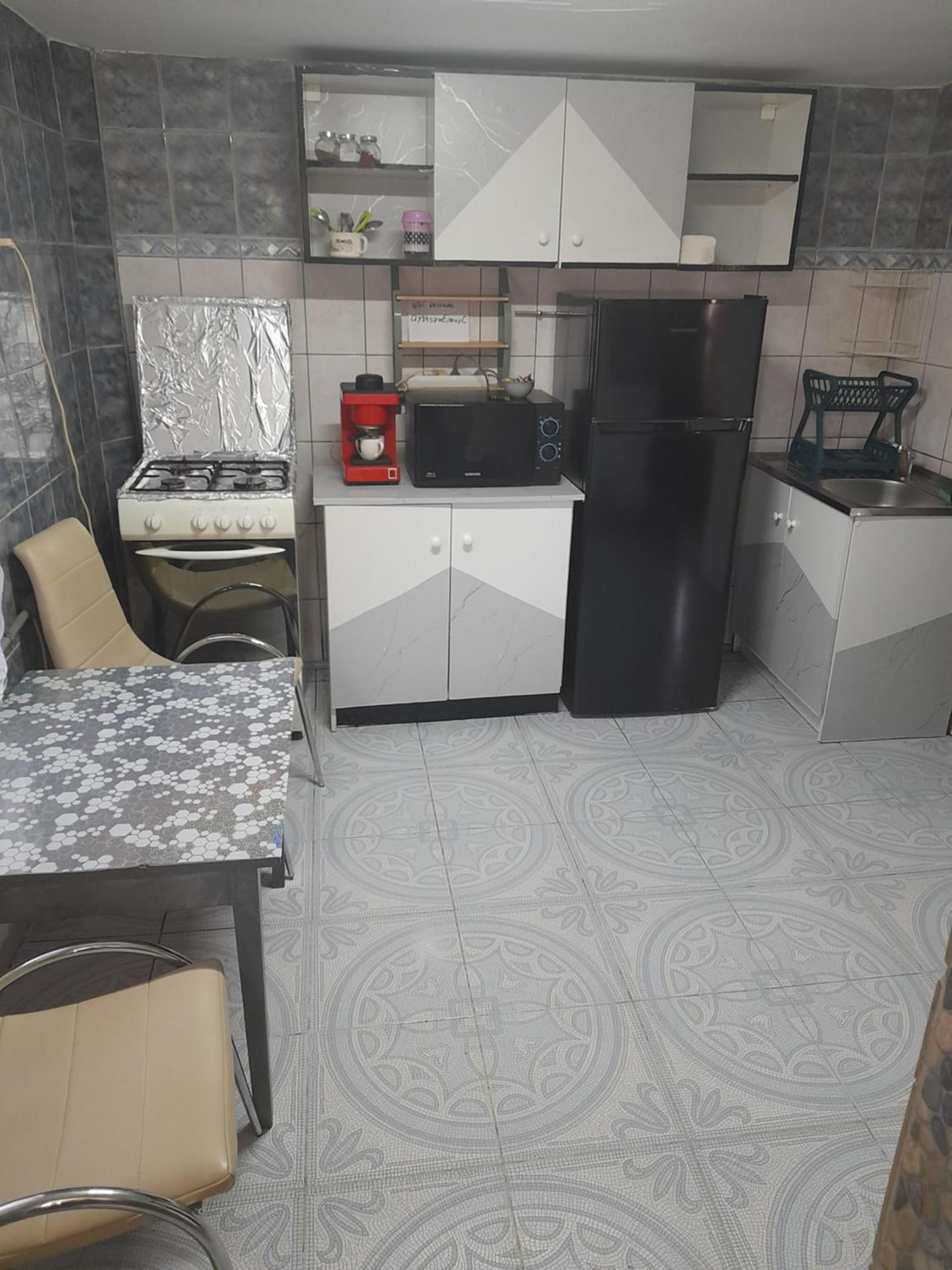 Apartmán Garsoniera Sic Zona Terapia Zona Linistita La Casa Cu Parcare Kluž Exteriér fotografie