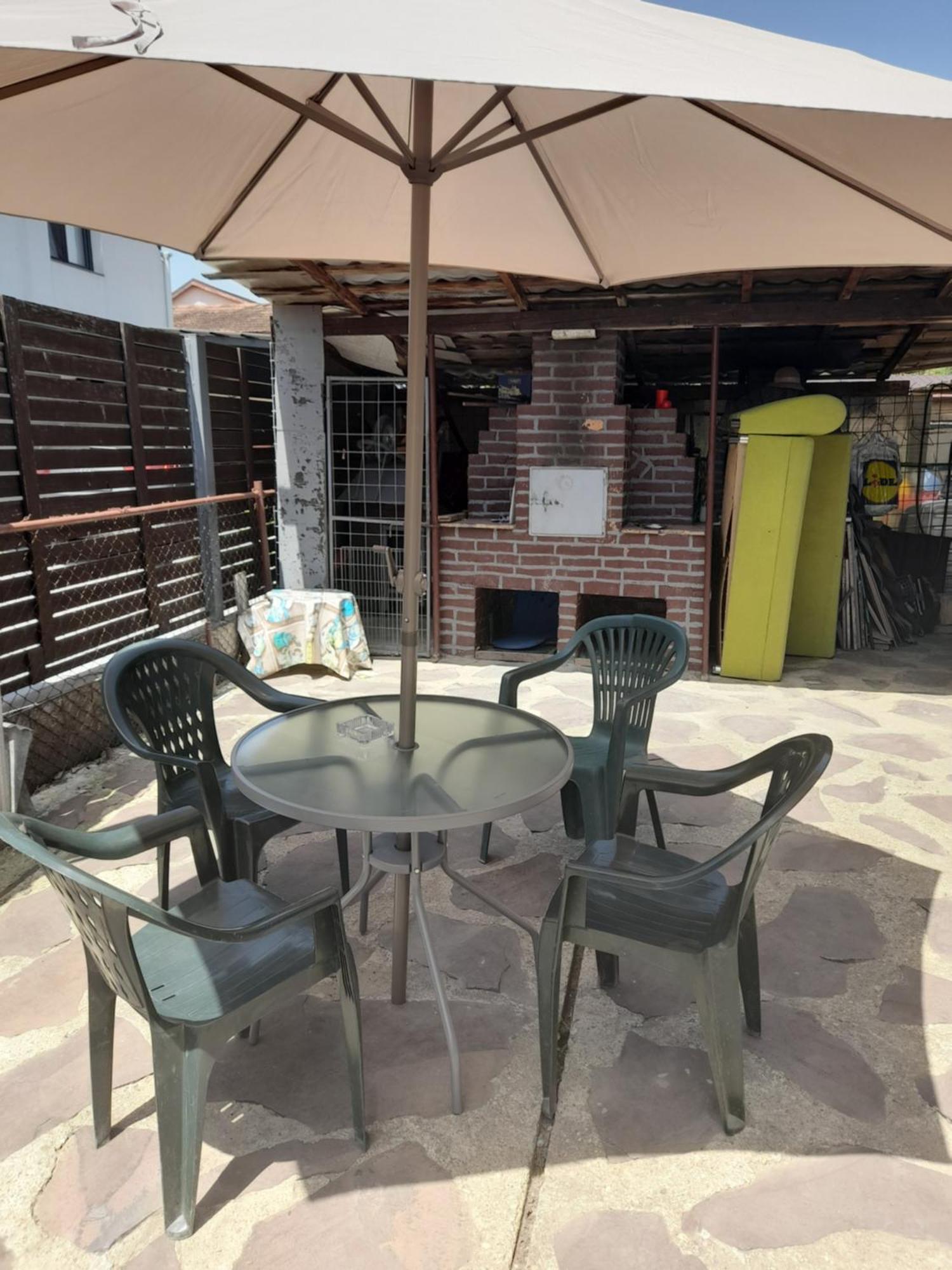 Apartmán Garsoniera Sic Zona Terapia Zona Linistita La Casa Cu Parcare Kluž Exteriér fotografie