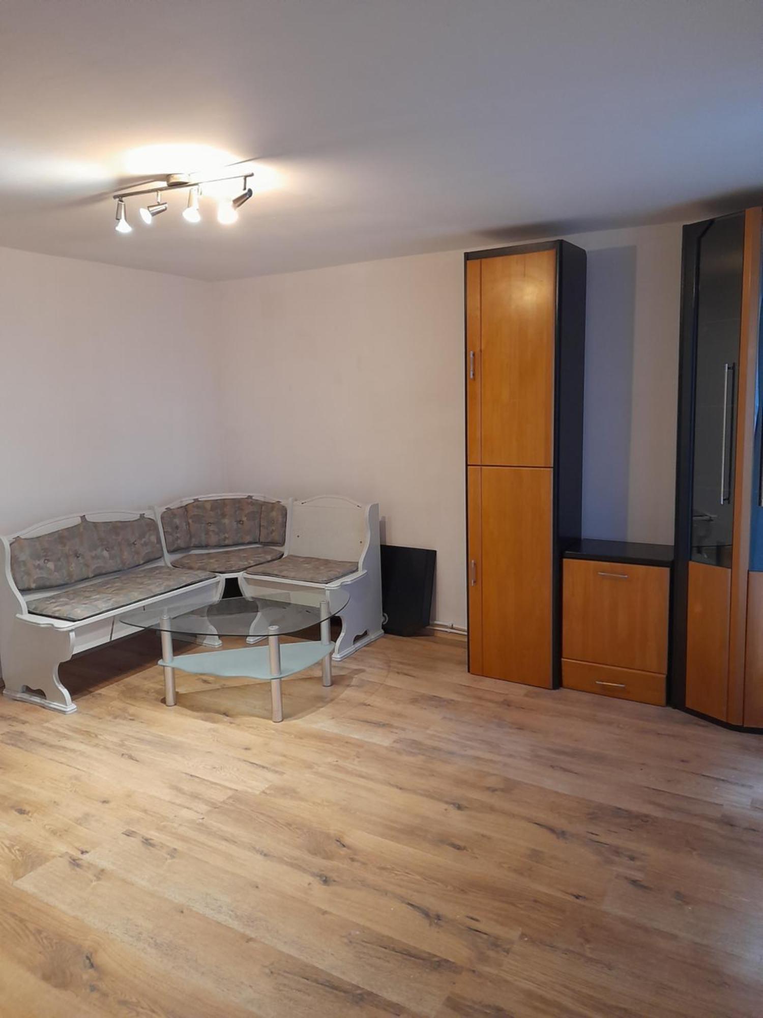 Apartmán Garsoniera Sic Zona Terapia Zona Linistita La Casa Cu Parcare Kluž Exteriér fotografie