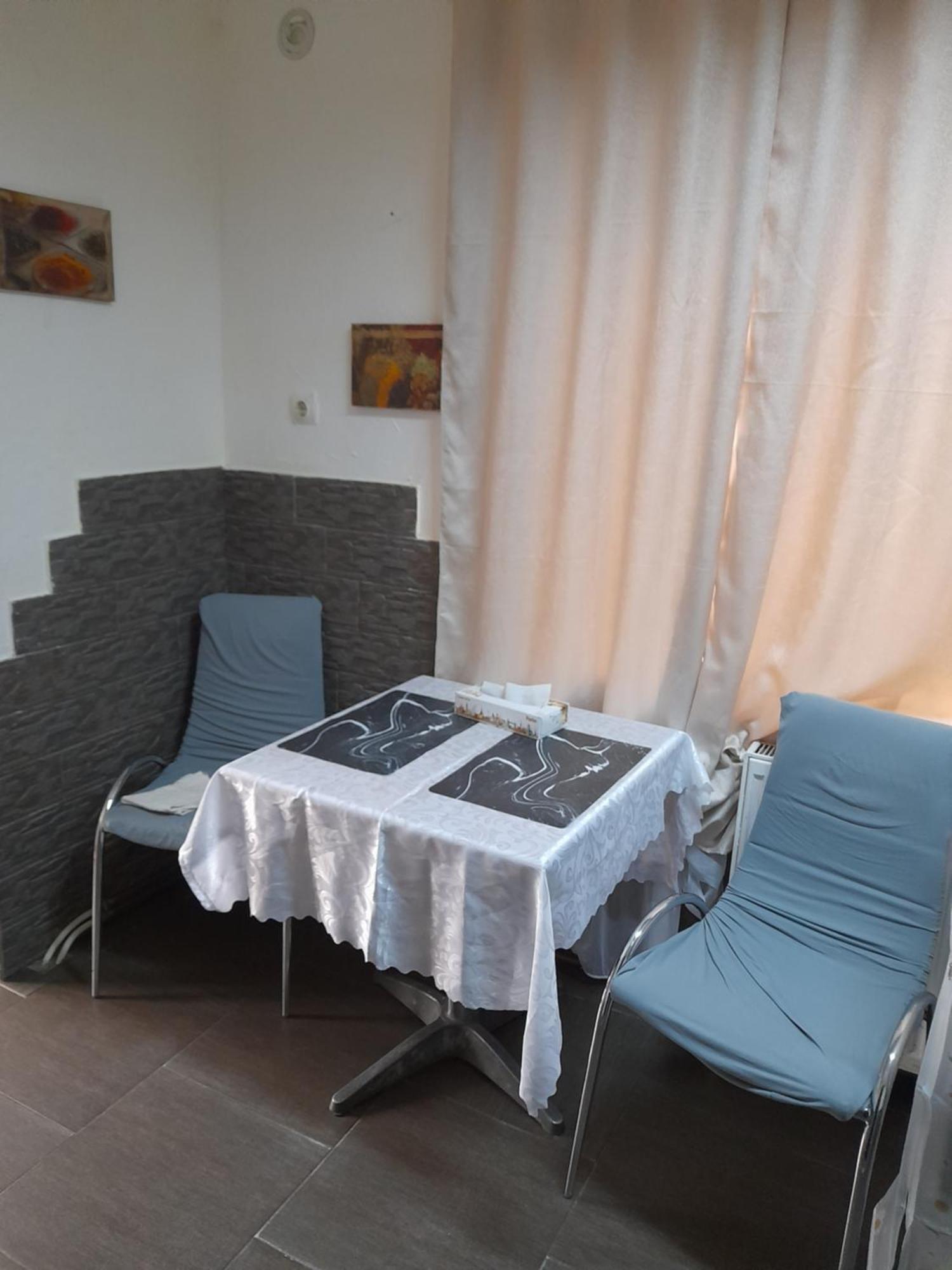Apartmán Garsoniera Sic Zona Terapia Zona Linistita La Casa Cu Parcare Kluž Exteriér fotografie